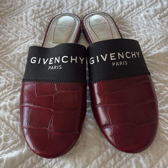 Gìvenchy Embossed Leather Mules - Picture 3 of 4